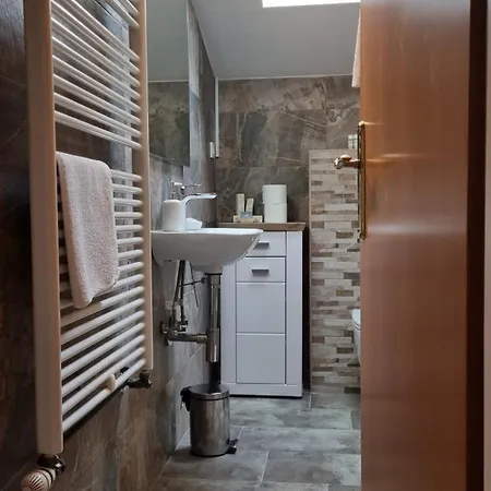 דירה Apartma Katy אומאג