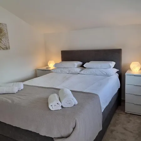 Apartma Katy Apartament *