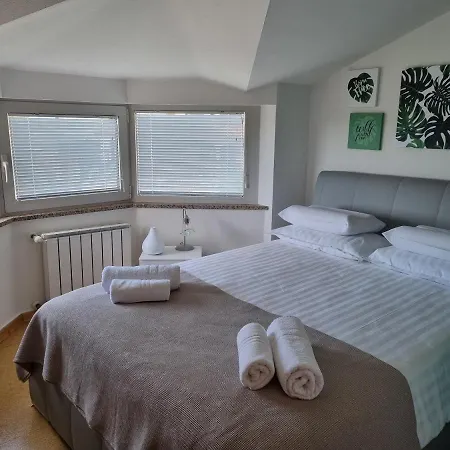 Apartma Katy Apartament *